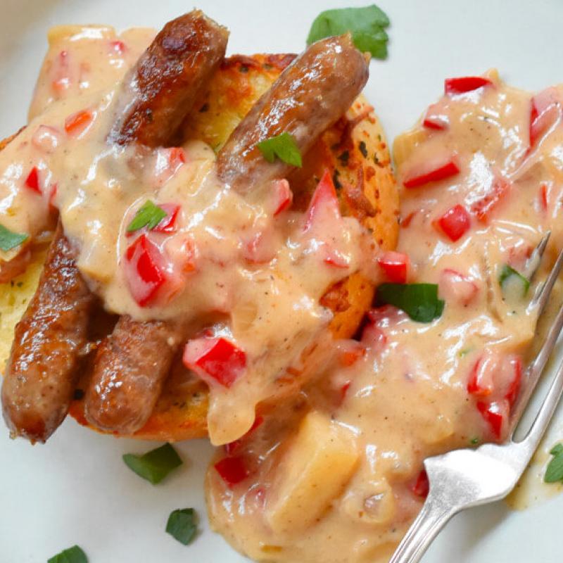 Red Pepper Gravy & Sausages Recipe by Swaggerty's Farm®